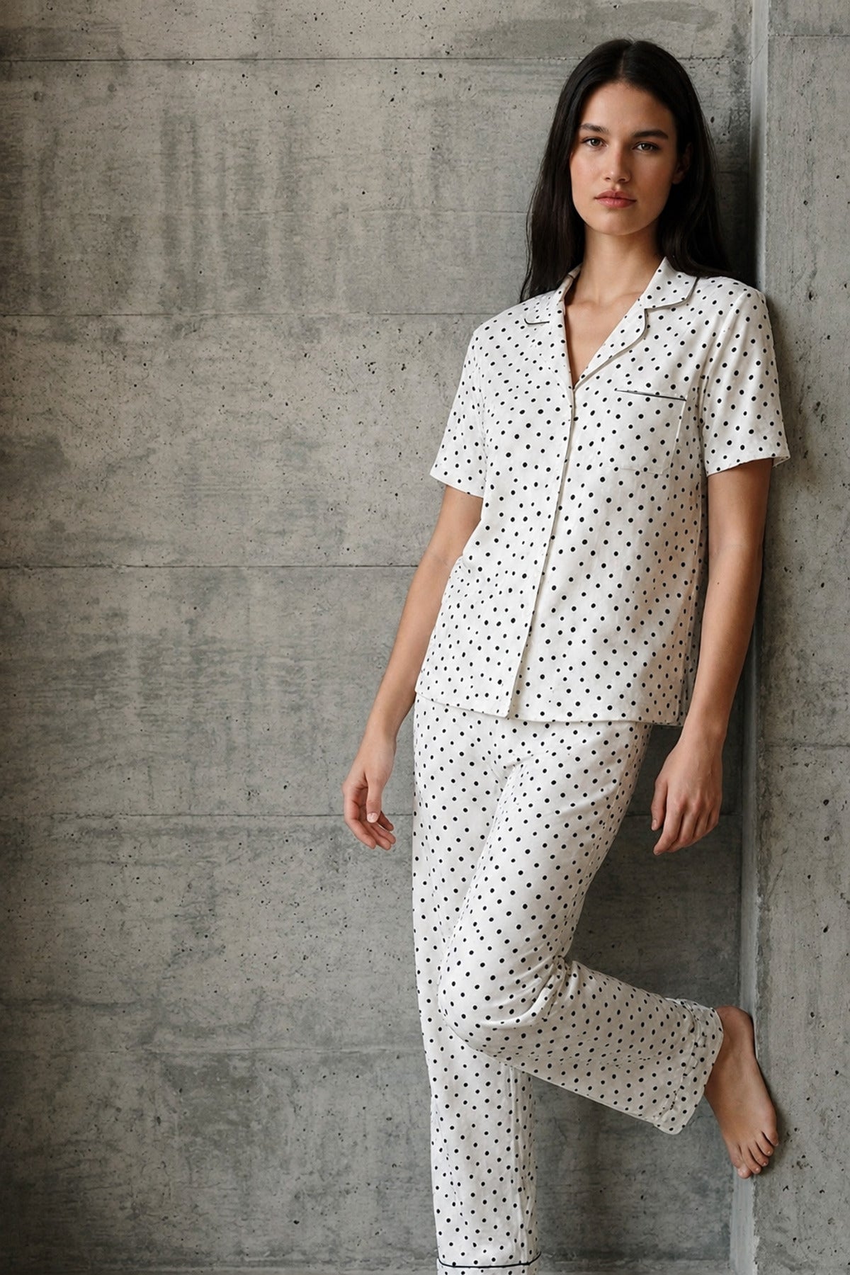V Yaka Düğmeli Casual Pijama Takımı