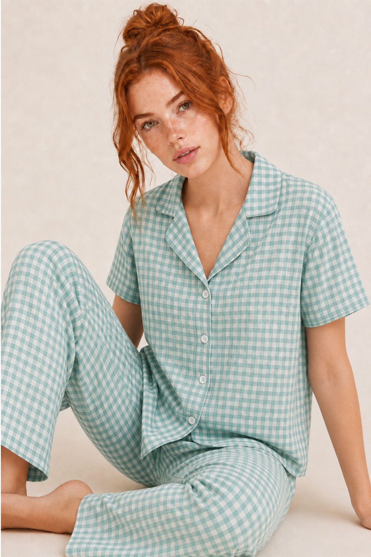Çiçek Baskılı Bürümçük Kumaş Kısa Kollu Pijama Takımı 6067