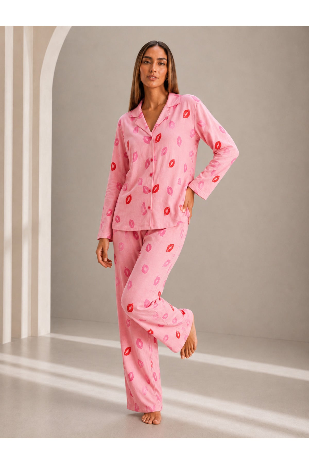 Kadın Önden Düğmeli Uzun Kollu Pembe Pijama Takımı