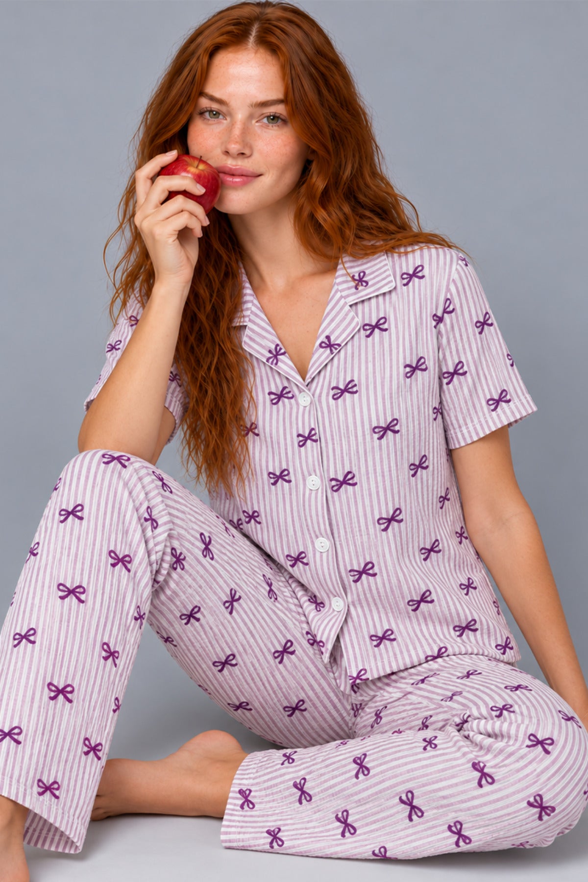 Kadın Çizgili Fiyonk Desenli Kısa Kollu Pijama Takımı 4811