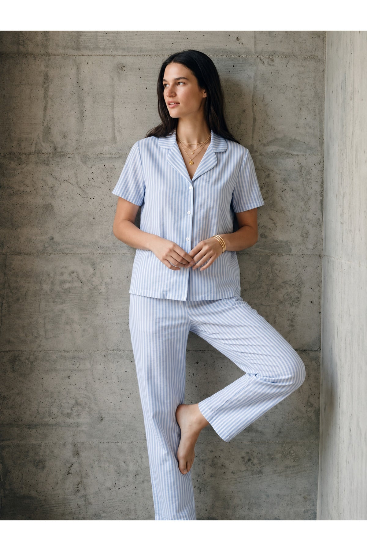 V Yaka Düğmeli Casual Pijama Takımı