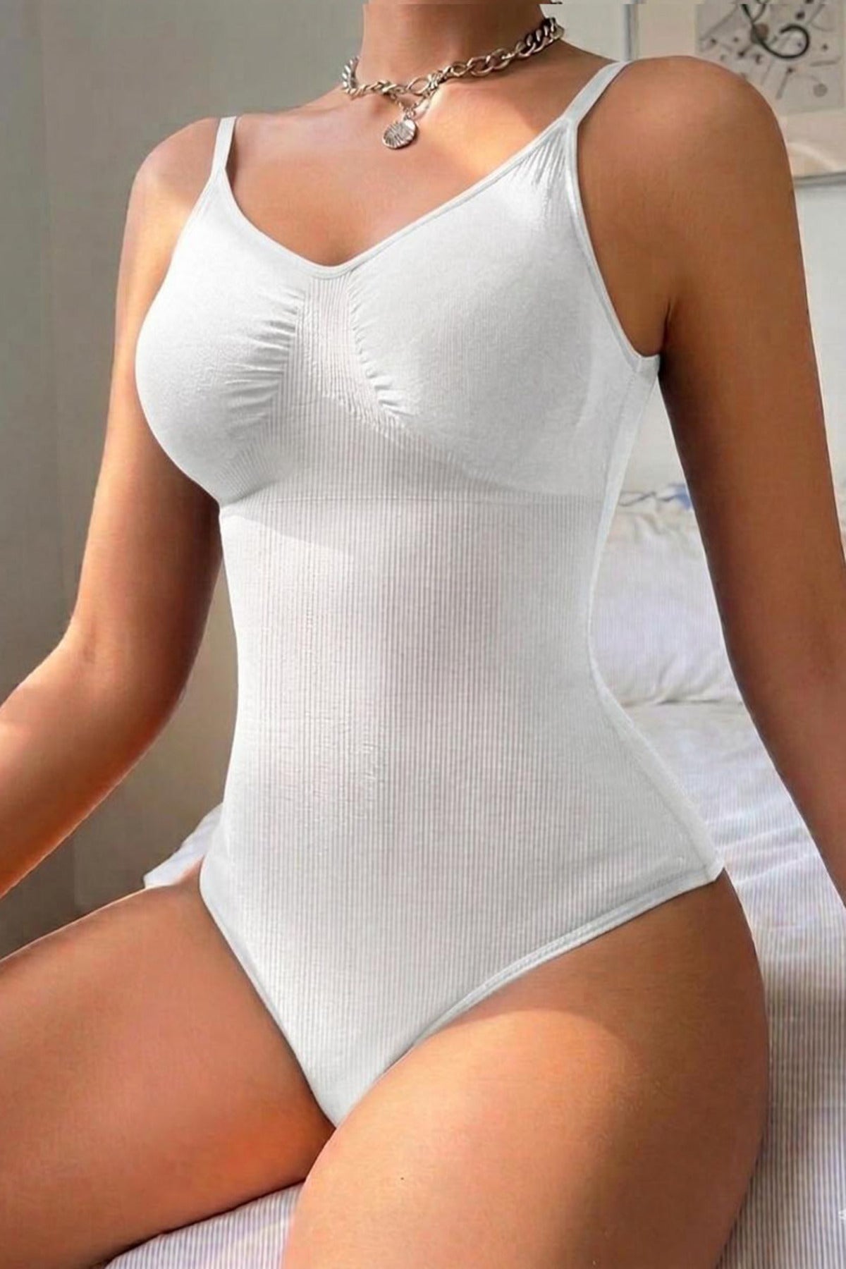 İncelten 2 Beden Toparlayan Alt Tarafı Çıtçıtlı Zıbın Korse Seamless 9051