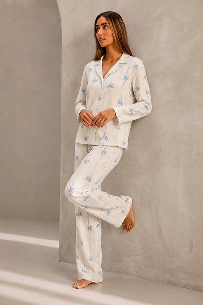 Kadın Önden Düğmeli Uzun Kollu Alt Üst Pijama Takımı