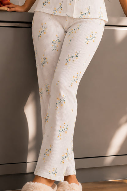 Kadın Zarif Yaka Dokulu Ferah Pijama Takımı
