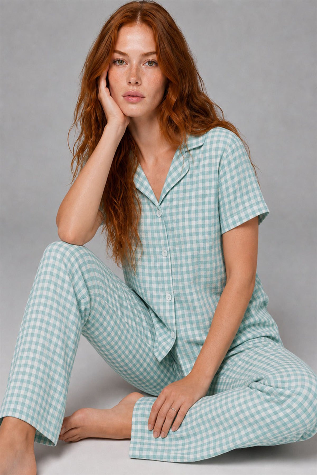 Çiçek Baskılı Bürümçük Kumaş Kısa Kollu Pijama Takımı 6067