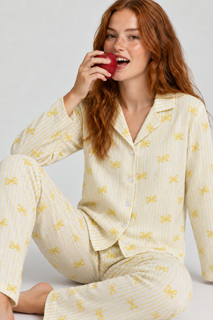 Kadın Çizgili Fiyonk Desenli Kısa Kollu Pijama Takımı 4811