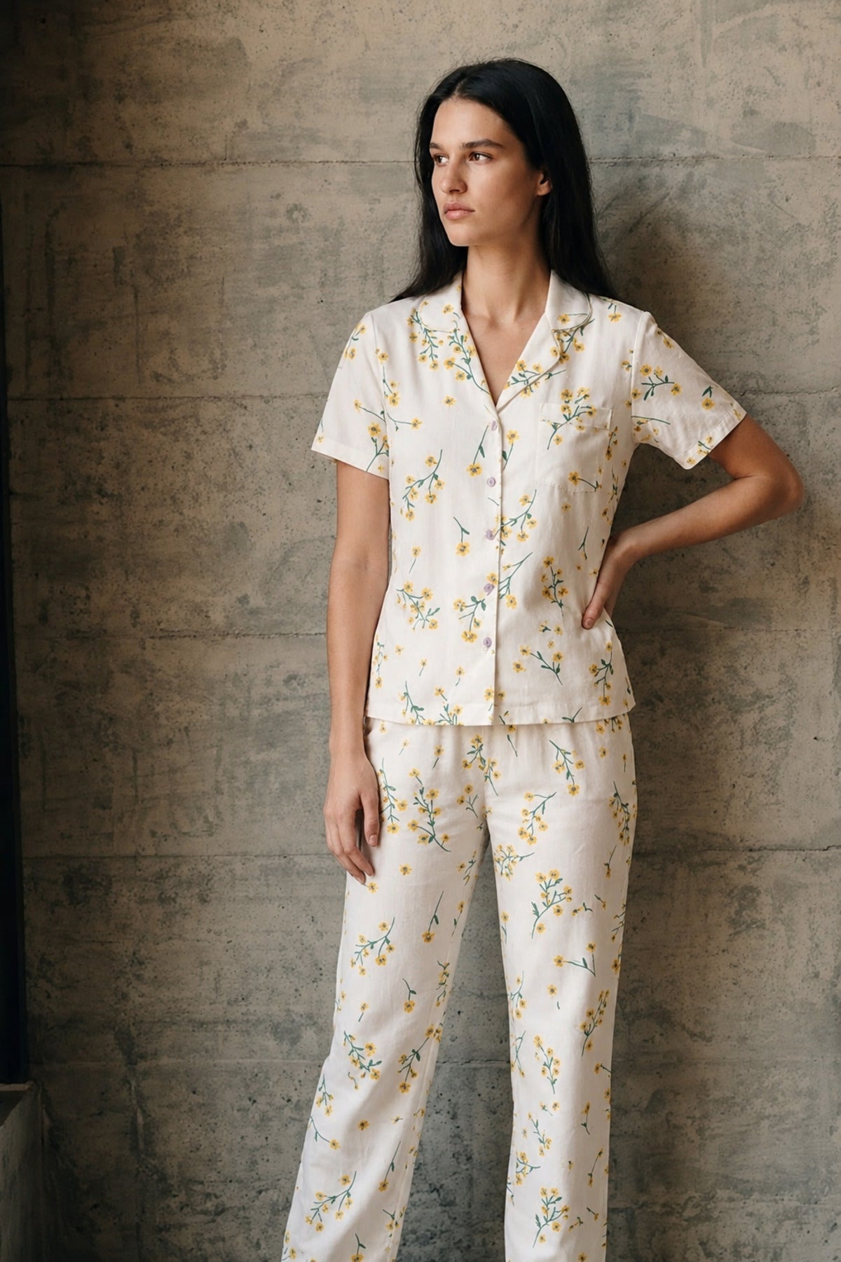 V Yaka Düğmeli Casual Pijama Takımı