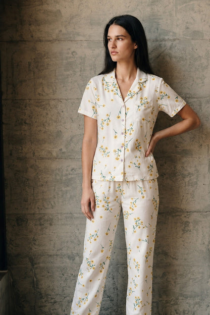V Yaka Düğmeli Casual Pijama Takımı